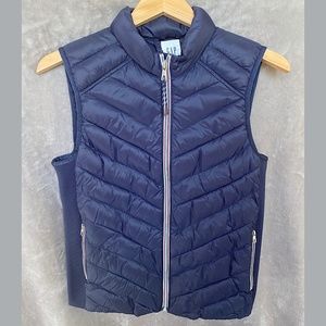 🎉NWOT GAP Primaloft Lightweight Vest, Size Med, Navy